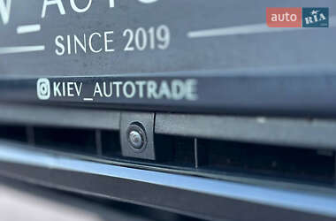 Внедорожник / Кроссовер Volkswagen Touareg 2021 в 