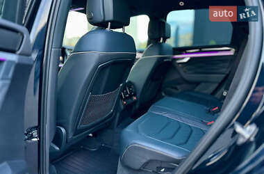 Внедорожник / Кроссовер Volkswagen Touareg 2021 в 