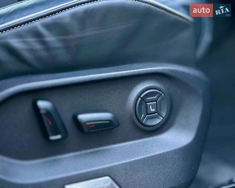 Позашляховик / Кросовер Volkswagen Touareg 2021 в Києві фото 56 Позашляховик / Кросовер Volkswagen Touareg 2021 в Києві