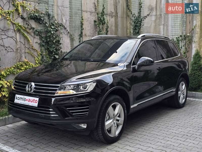 Позашляховик / Кросовер Volkswagen Touareg 2011 в Хмельницькому