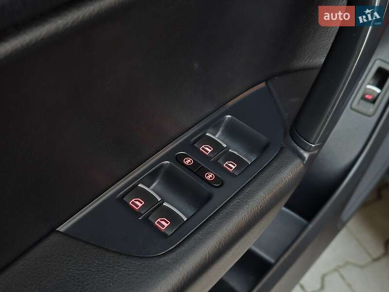 Позашляховик / Кросовер Volkswagen Touareg 2011 в Хмельницькому