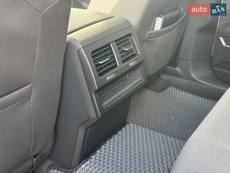 Позашляховик / Кросовер Volkswagen Touareg 2020 в Чернівцях фото 20 Позашляховик / Кросовер Volkswagen Touareg 2020 в Чернівцях