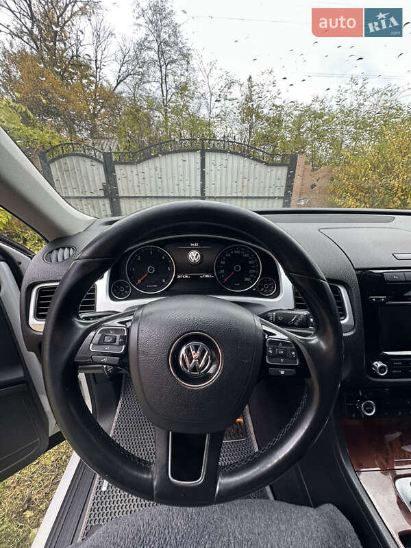 Внедорожник / Кроссовер Volkswagen Touareg 2012 в Чернигове фото 22 Внедорожник / Кроссовер Volkswagen Touareg 2012 в Чернигове