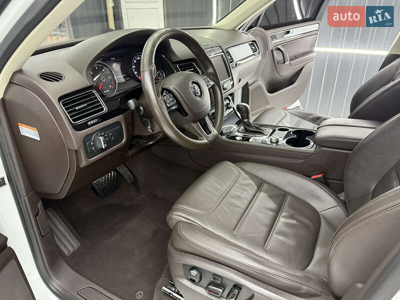 Внедорожник / Кроссовер Volkswagen Touareg 2015 в Одессе фото 3 Внедорожник / Кроссовер Volkswagen Touareg 2015 в Одессе