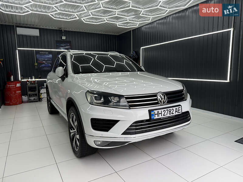 Внедорожник / Кроссовер Volkswagen Touareg 2015 в Одессе фото 10 Внедорожник / Кроссовер Volkswagen Touareg 2015 в Одессе