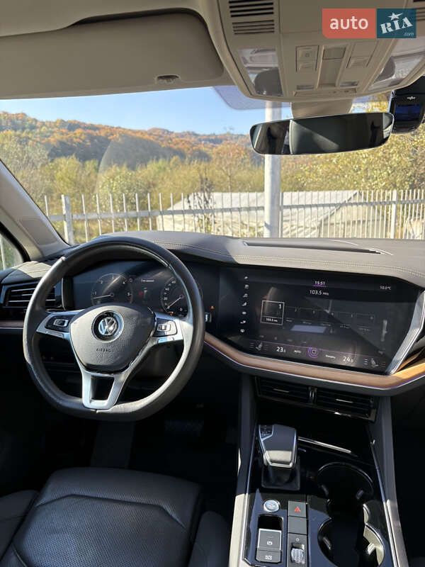 Внедорожник / Кроссовер Volkswagen Touareg 2018 в Тячеве фото 38 Внедорожник / Кроссовер Volkswagen Touareg 2018 в Тячеве