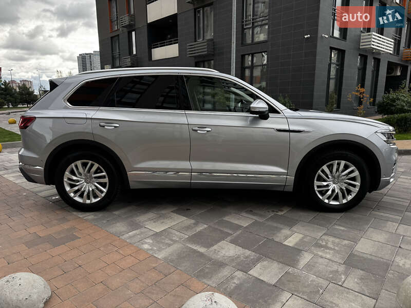 Позашляховик / Кросовер Volkswagen Touareg 2020 в Києві фото 8 Позашляховик / Кросовер Volkswagen Touareg 2020 в Києві