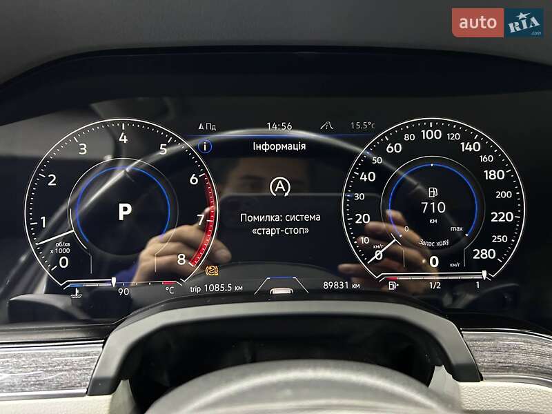 Позашляховик / Кросовер Volkswagen Touareg 2020 в Чернівцях