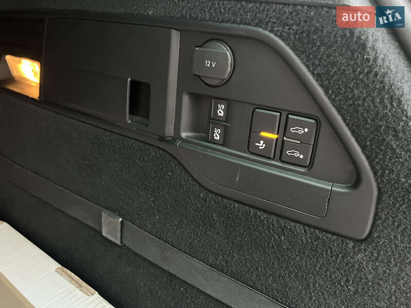 Внедорожник / Кроссовер Volkswagen Touareg 2014 в Киеве фото 16 Внедорожник / Кроссовер Volkswagen Touareg 2014 в Киеве