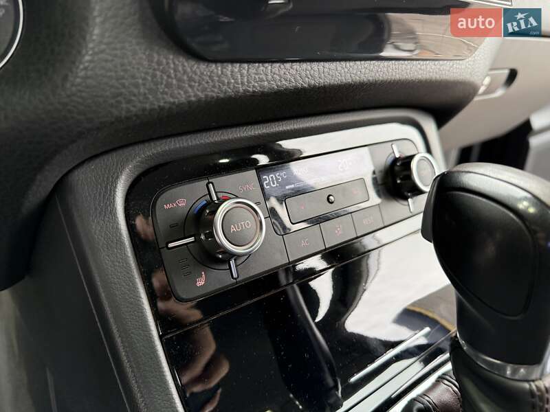 Внедорожник / Кроссовер Volkswagen Touareg 2012 в Днепре фото 24 Внедорожник / Кроссовер Volkswagen Touareg 2012 в Днепре