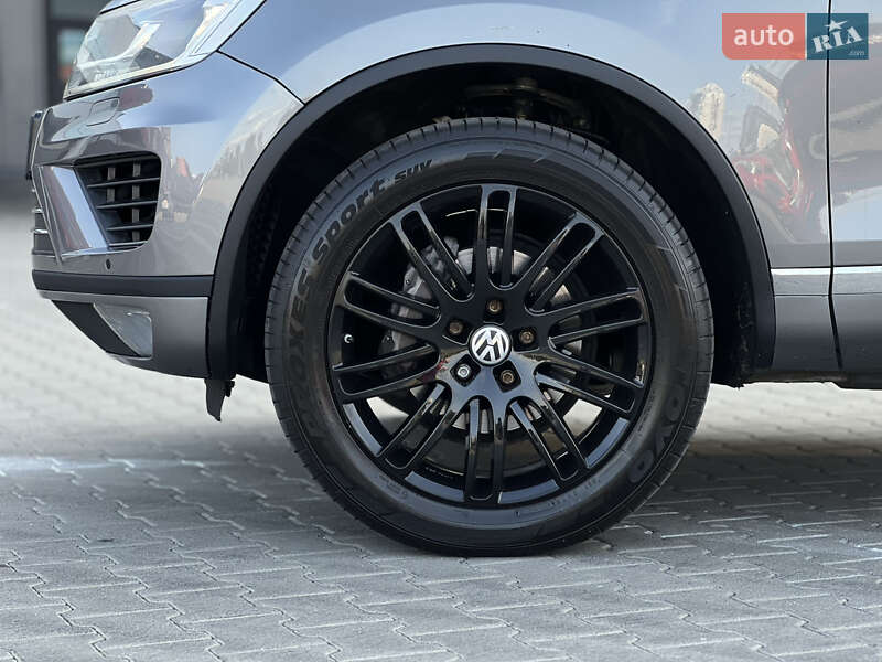 Позашляховик / Кросовер Volkswagen Touareg 2016 в Києві фото 4 Позашляховик / Кросовер Volkswagen Touareg 2016 в Києві