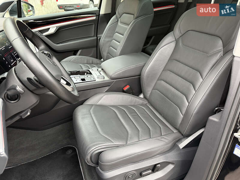 Внедорожник / Кроссовер Volkswagen Touareg 2022 в Ровно фото 90 Внедорожник / Кроссовер Volkswagen Touareg 2022 в Ровно