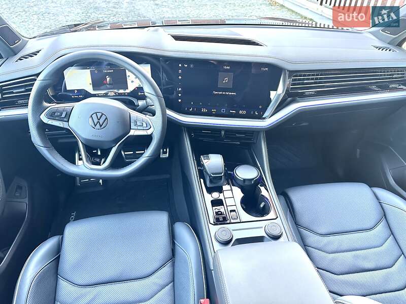 Внедорожник / Кроссовер Volkswagen Touareg 2025 в Днепре