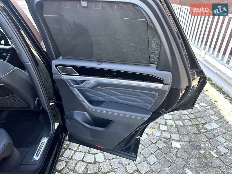 Внедорожник / Кроссовер Volkswagen Touareg 2025 в Днепре