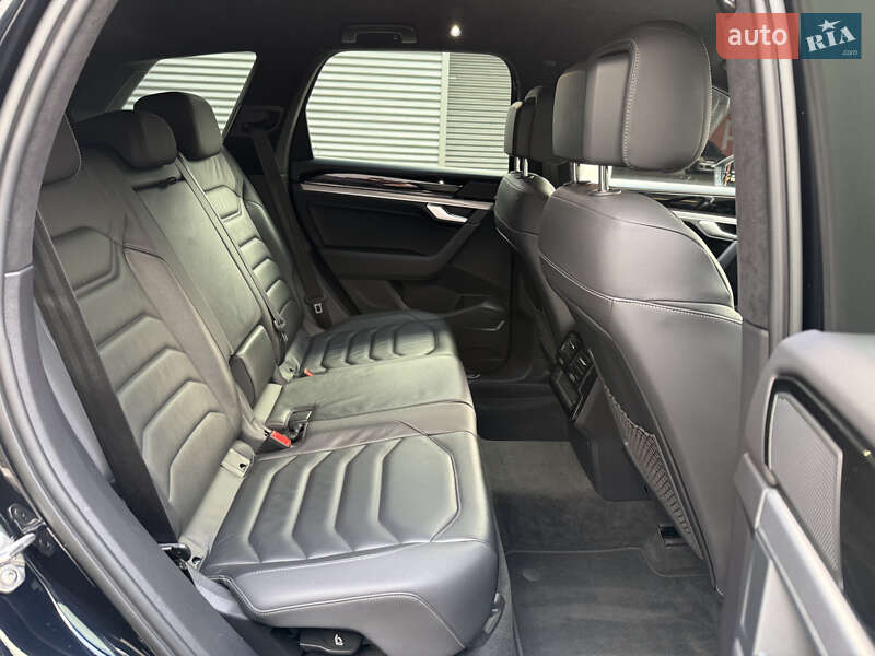 Внедорожник / Кроссовер Volkswagen Touareg 2020 в Киеве фото 11 Внедорожник / Кроссовер Volkswagen Touareg 2020 в Киеве