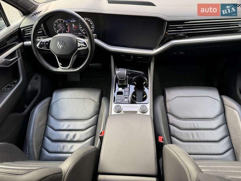 Внедорожник / Кроссовер Volkswagen Touareg 2020 в Киеве фото 12 Внедорожник / Кроссовер Volkswagen Touareg 2020 в Киеве