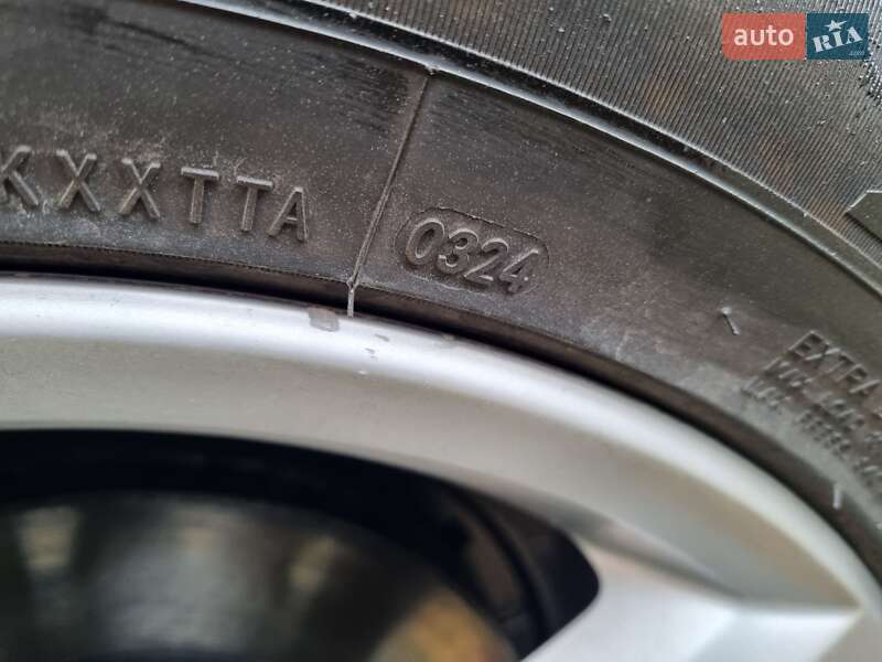 Внедорожник / Кроссовер Volkswagen Touareg 2013 в Ровно