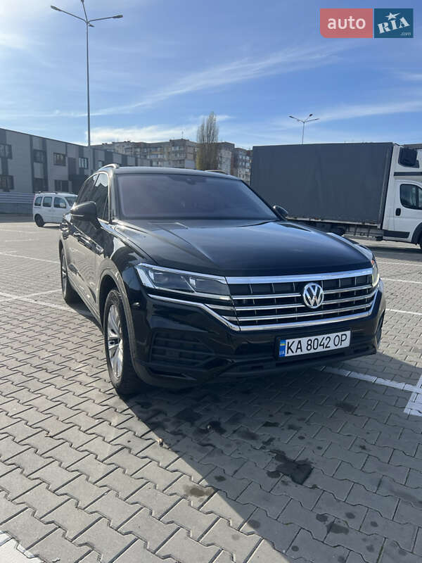 Внедорожник / Кроссовер Volkswagen Touareg 2019 в Киеве фото 8 Внедорожник / Кроссовер Volkswagen Touareg 2019 в Киеве