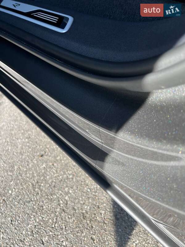 Внедорожник / Кроссовер Volkswagen Touareg 2024 в Киеве