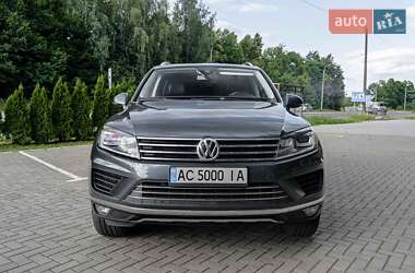 Позашляховик / Кросовер Volkswagen Touareg 2016 в Луцьку