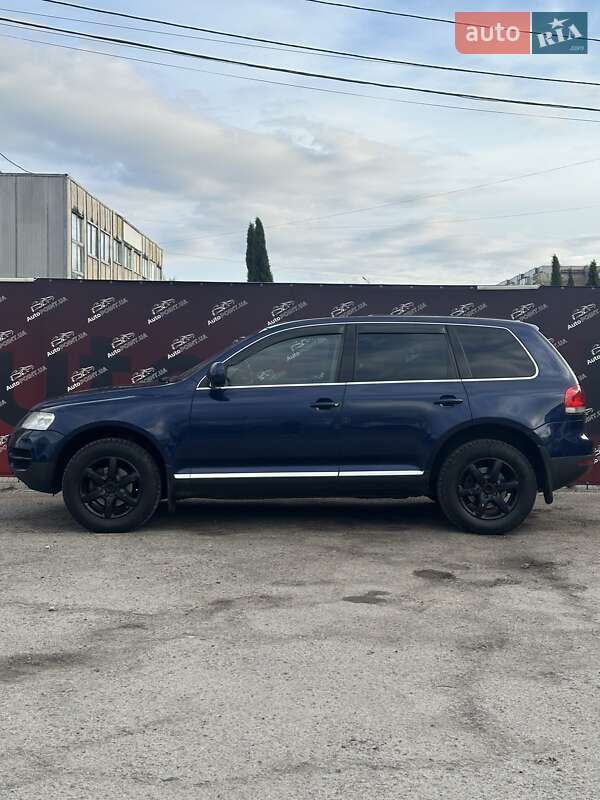 Позашляховик / Кросовер Volkswagen Touareg 2005 в Сумах