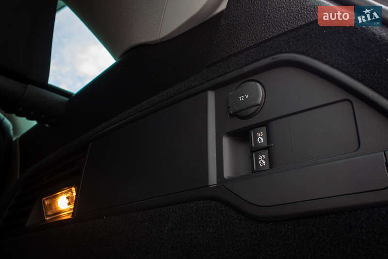 Внедорожник / Кроссовер Volkswagen Touareg 2013 в Нововолынске фото 55 Внедорожник / Кроссовер Volkswagen Touareg 2013 в Нововолынске