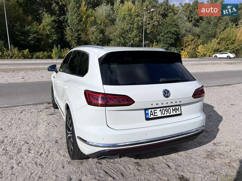 Внедорожник / Кроссовер Volkswagen Touareg 2018 в Днепре фото 7 Внедорожник / Кроссовер Volkswagen Touareg 2018 в Днепре