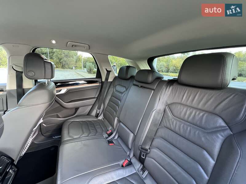 Внедорожник / Кроссовер Volkswagen Touareg 2018 в Днепре фото 28 Внедорожник / Кроссовер Volkswagen Touareg 2018 в Днепре