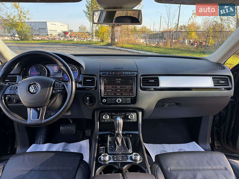 Внедорожник / Кроссовер Volkswagen Touareg 2016 в Коростышеве фото 12 Внедорожник / Кроссовер Volkswagen Touareg 2016 в Коростышеве