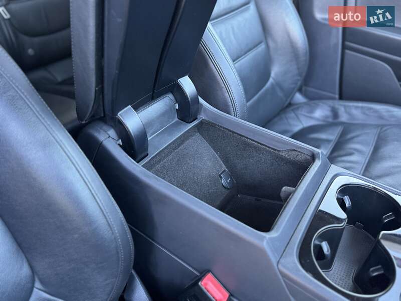 Внедорожник / Кроссовер Volkswagen Touareg 2015 в Виннице фото 32 Внедорожник / Кроссовер Volkswagen Touareg 2015 в Виннице