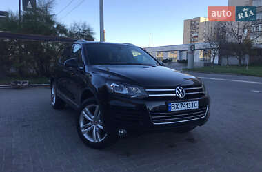 Позашляховик / Кросовер Volkswagen Touareg 2011 в Хмельницькому