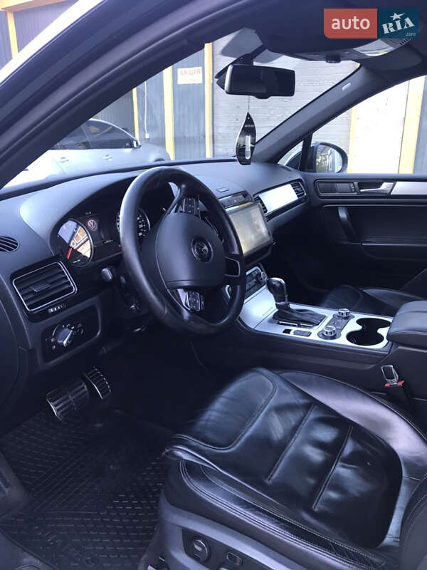 Внедорожник / Кроссовер Volkswagen Touareg 2011 в Хмельницком фото 17 Внедорожник / Кроссовер Volkswagen Touareg 2011 в Хмельницком
