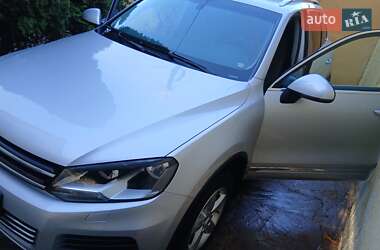 Позашляховик / Кросовер Volkswagen Touareg 2012 в Одесі