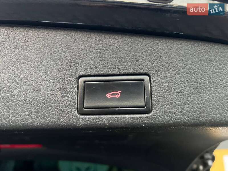 Внедорожник / Кроссовер Volkswagen Touareg 2010 в Хмельницком