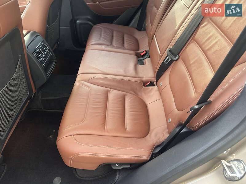 Внедорожник / Кроссовер Volkswagen Touareg 2017 в Киеве фото 16 Внедорожник / Кроссовер Volkswagen Touareg 2017 в Киеве