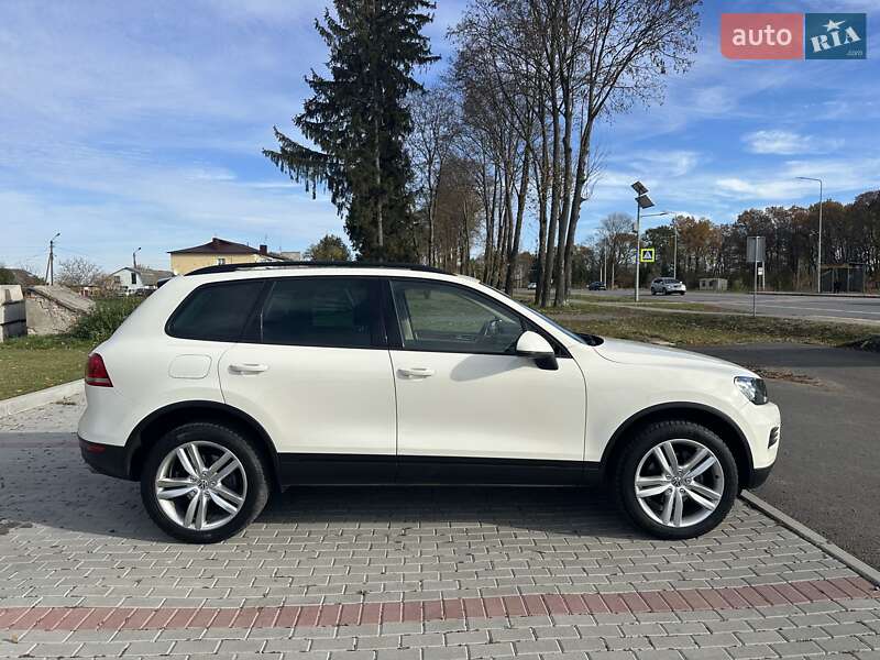 Внедорожник / Кроссовер Volkswagen Touareg 2010 в Тернополе