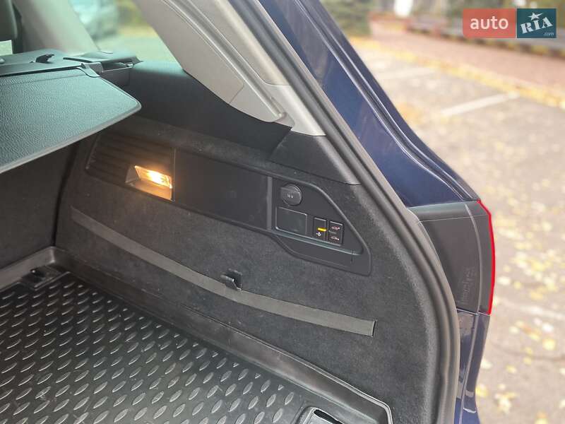 Позашляховик / Кросовер Volkswagen Touareg 2013 в Вінниці