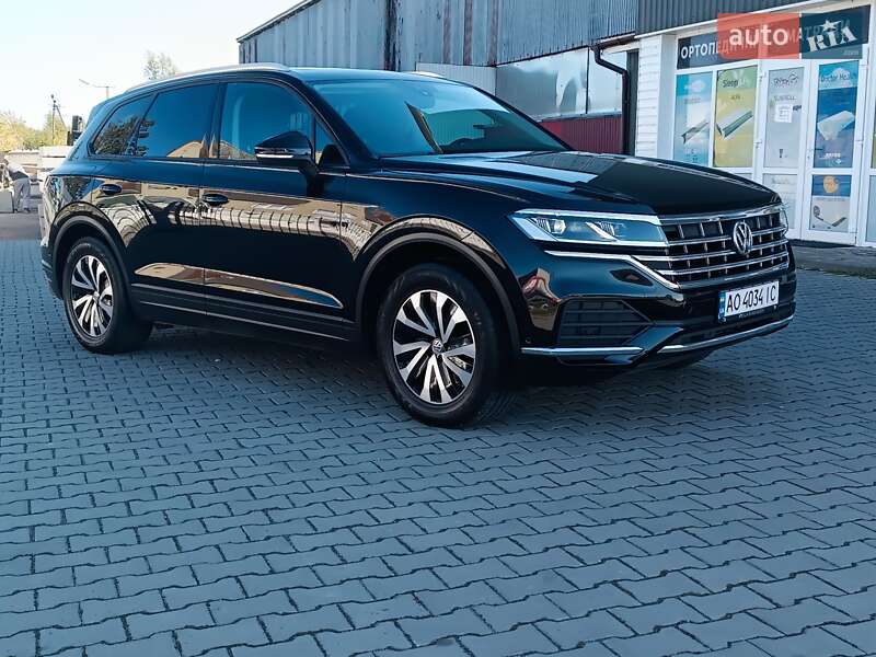 Позашляховик / Кросовер Volkswagen Touareg 2019 в Хусті фото 15 Позашляховик / Кросовер Volkswagen Touareg 2019 в Хусті