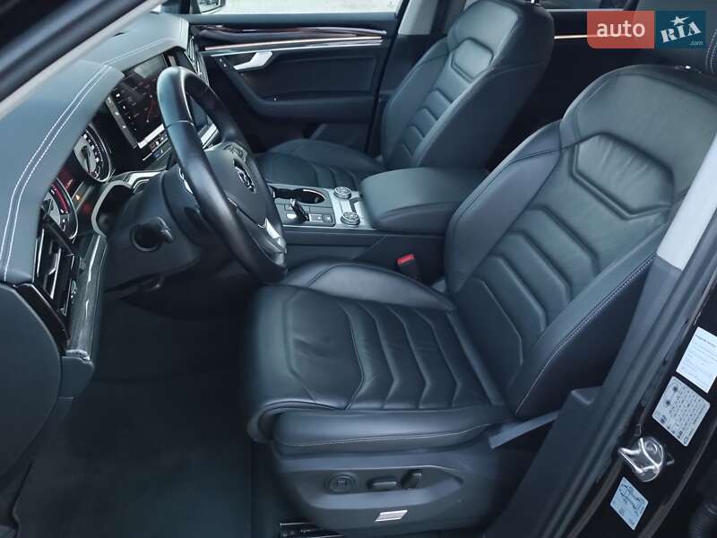 Позашляховик / Кросовер Volkswagen Touareg 2019 в Хусті фото 27 Позашляховик / Кросовер Volkswagen Touareg 2019 в Хусті