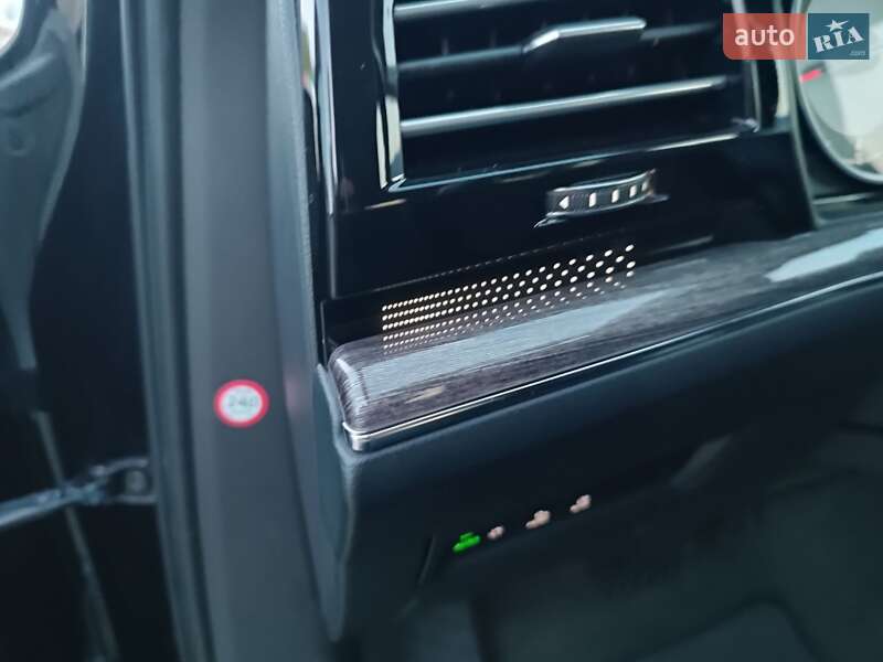 Позашляховик / Кросовер Volkswagen Touareg 2019 в Хусті фото 31 Позашляховик / Кросовер Volkswagen Touareg 2019 в Хусті