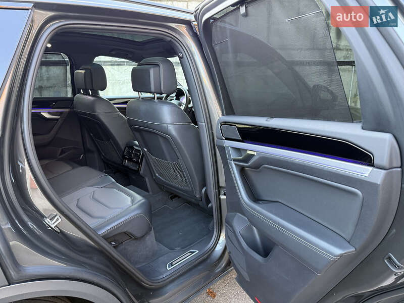 Внедорожник / Кроссовер Volkswagen Touareg 2021 в Ровно фото 43 Внедорожник / Кроссовер Volkswagen Touareg 2021 в Ровно