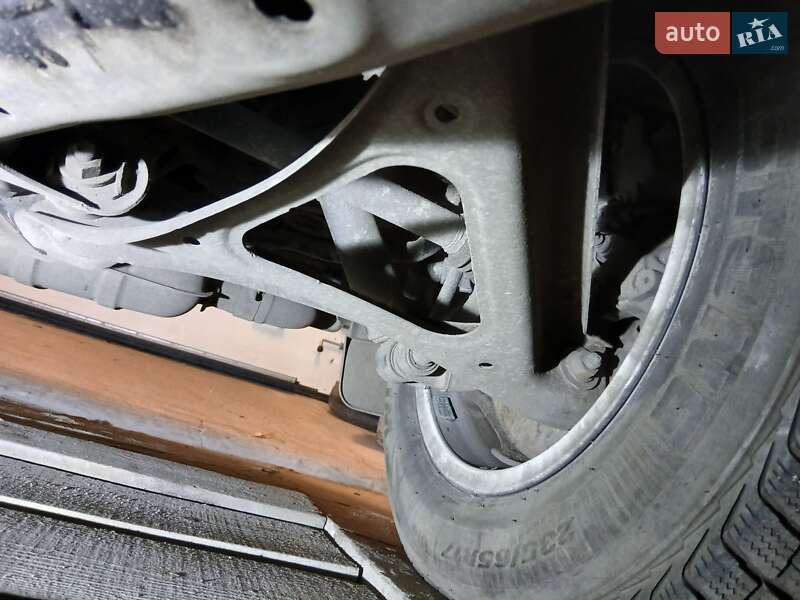 Внедорожник / Кроссовер Volkswagen Touareg 2012 в Одессе