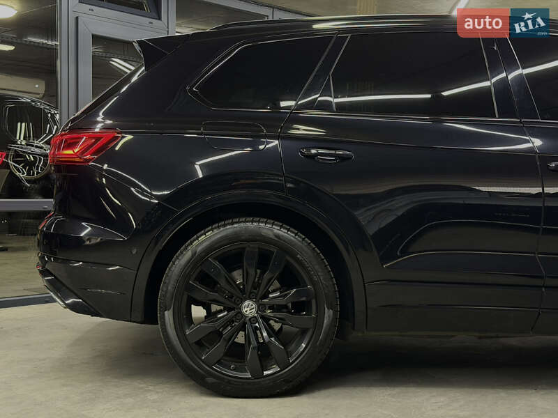 Внедорожник / Кроссовер Volkswagen Touareg 2018 в Одессе фото 18 Внедорожник / Кроссовер Volkswagen Touareg 2018 в Одессе