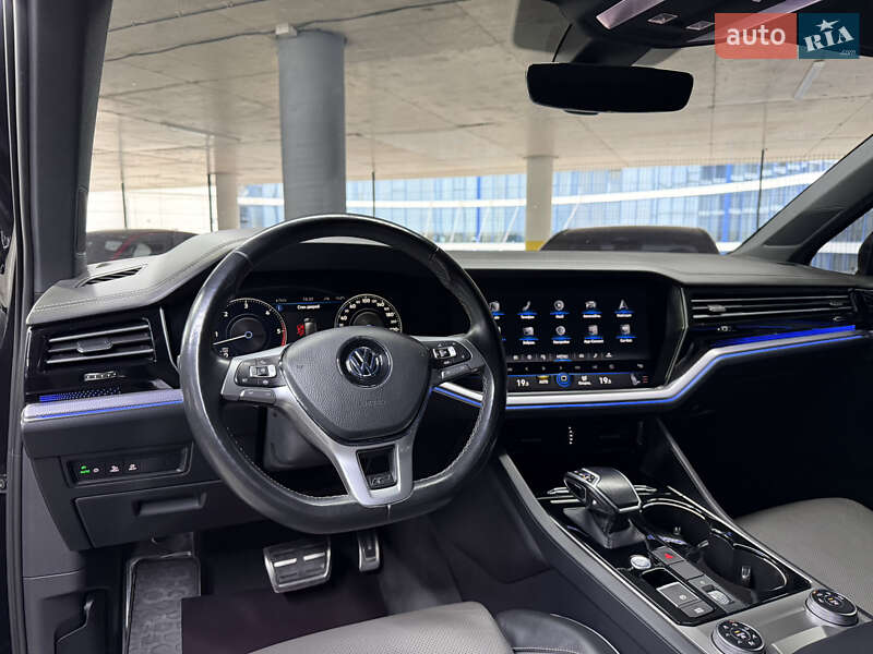Внедорожник / Кроссовер Volkswagen Touareg 2018 в Одессе фото 25 Внедорожник / Кроссовер Volkswagen Touareg 2018 в Одессе