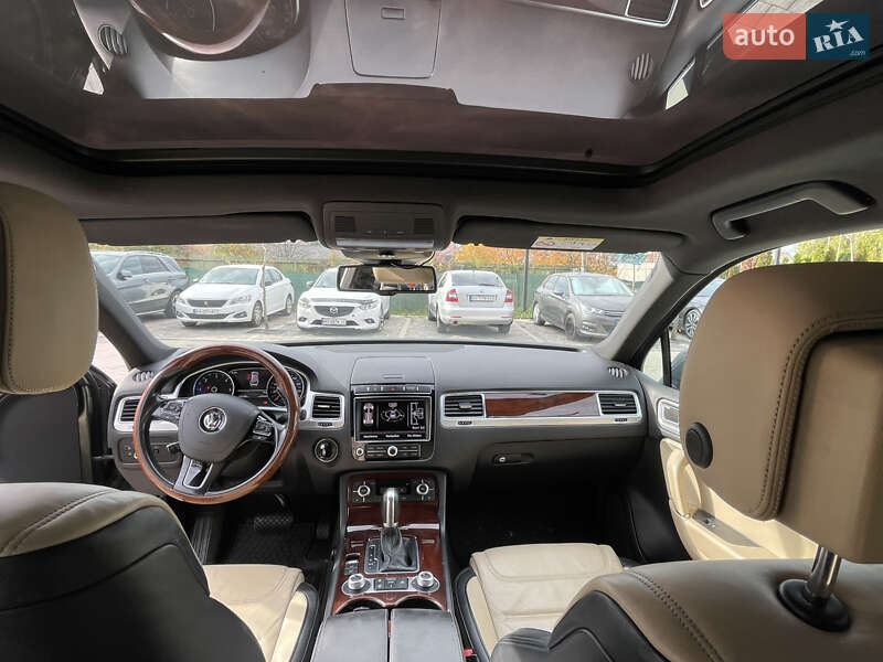 Внедорожник / Кроссовер Volkswagen Touareg 2015 в Ужгороде фото 7 Внедорожник / Кроссовер Volkswagen Touareg 2015 в Ужгороде