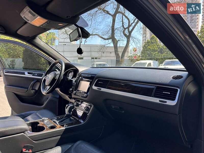 Внедорожник / Кроссовер Volkswagen Touareg 2012 в Авангарде фото 11 Внедорожник / Кроссовер Volkswagen Touareg 2012 в Авангарде