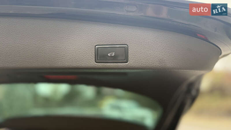 Позашляховик / Кросовер Volkswagen Touareg 2012 в Києві фото 15 Позашляховик / Кросовер Volkswagen Touareg 2012 в Києві