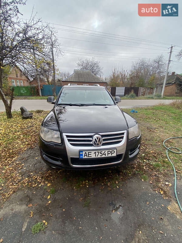 Позашляховик / Кросовер Volkswagen Touareg 2008 в Краснограді