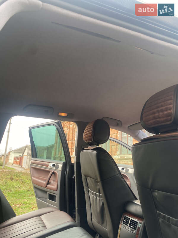 Позашляховик / Кросовер Volkswagen Touareg 2008 в Краснограді