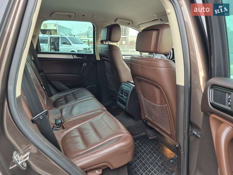 Внедорожник / Кроссовер Volkswagen Touareg 2010 в Киеве фото 3 Внедорожник / Кроссовер Volkswagen Touareg 2010 в Киеве